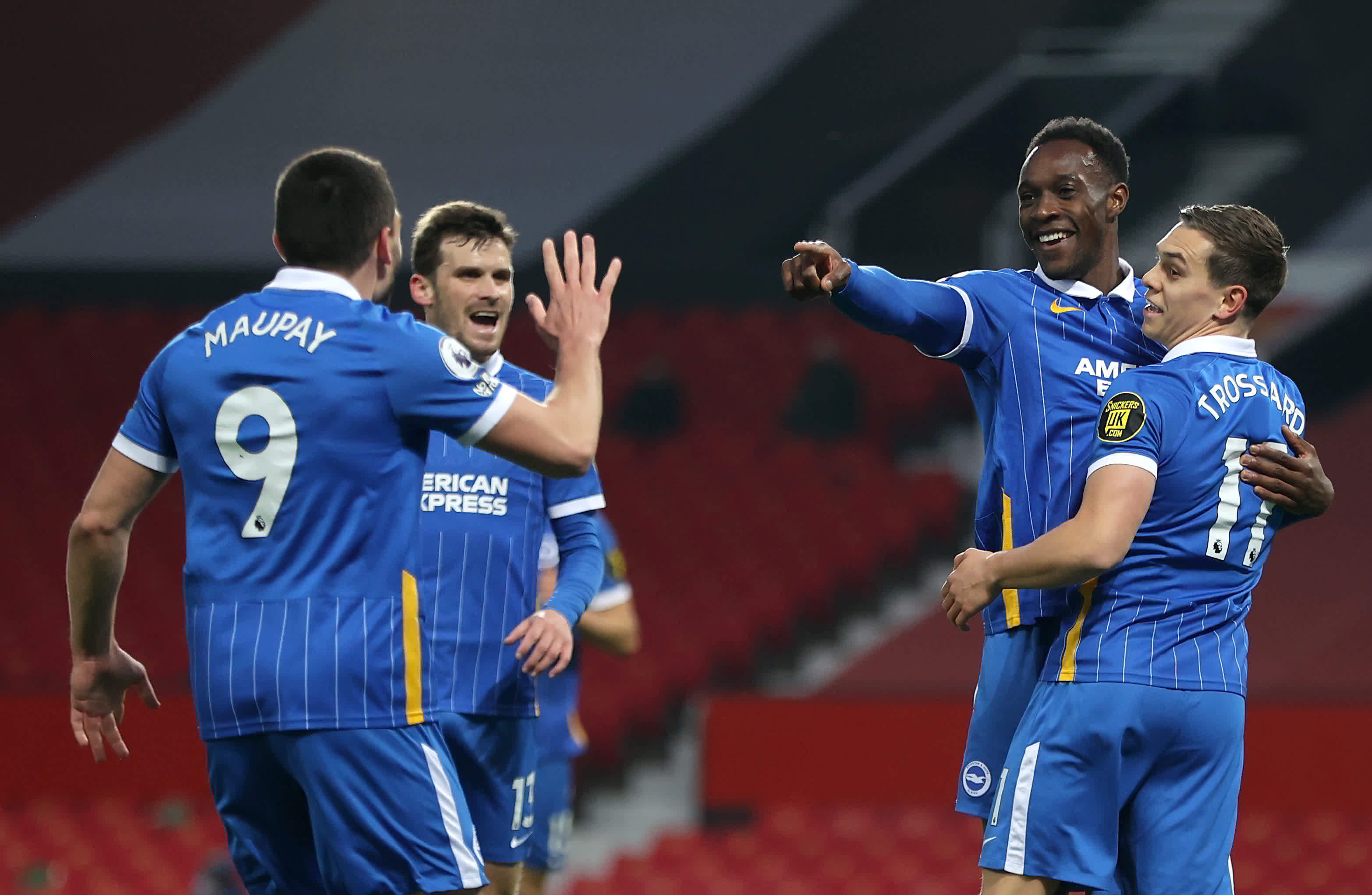 与全球粉丝 与全球粉丝