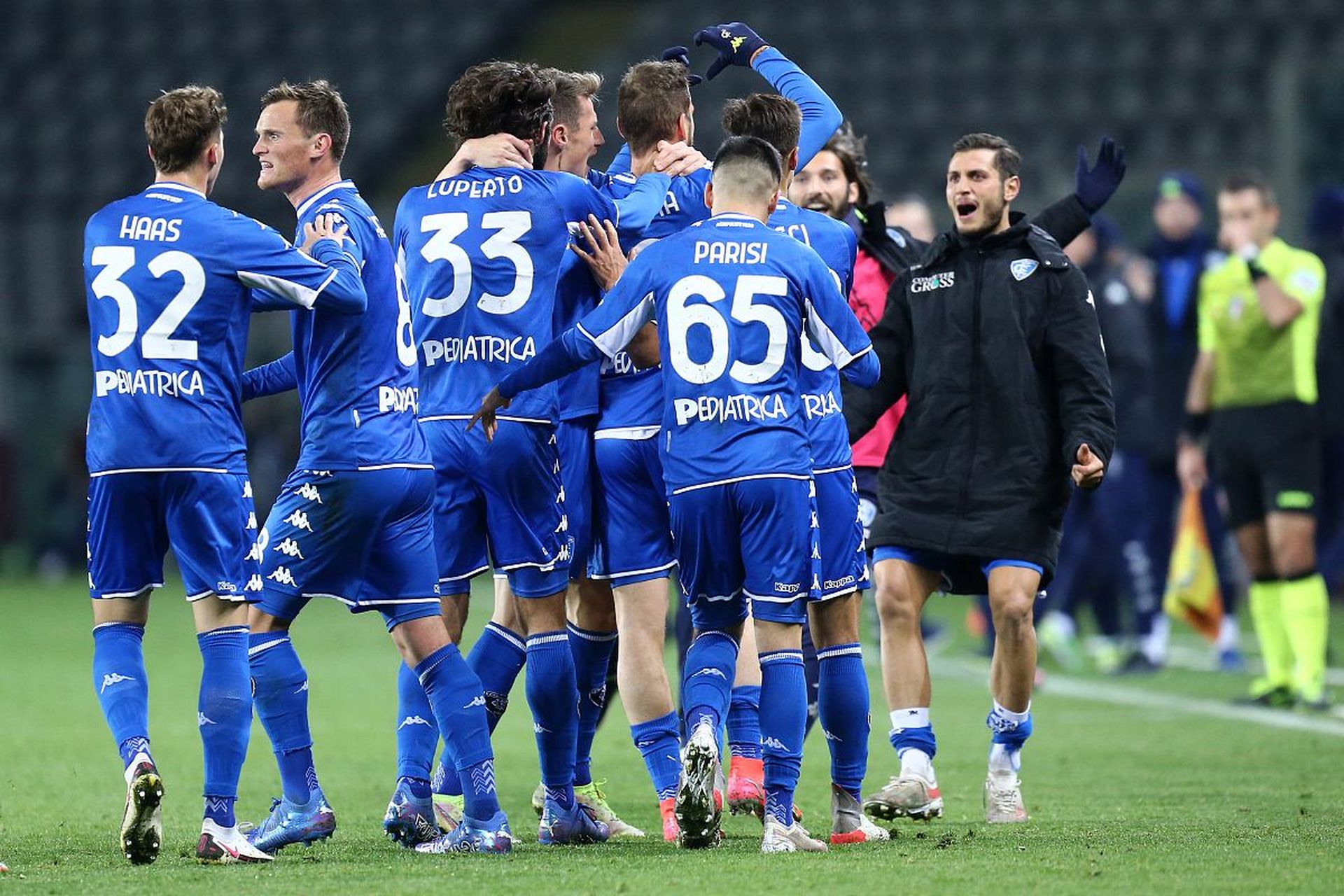 限制了对手 限制了对手